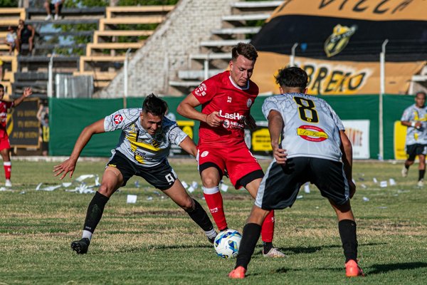 How is the Electric Car Industry in the UK Influencing Local Employment Trends?